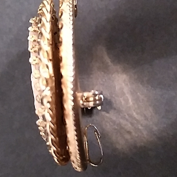 HOBE VINTAGE CAMEO SIGNED RHINESTONES BROOCH/NECKLACE - Picture 12 of 14